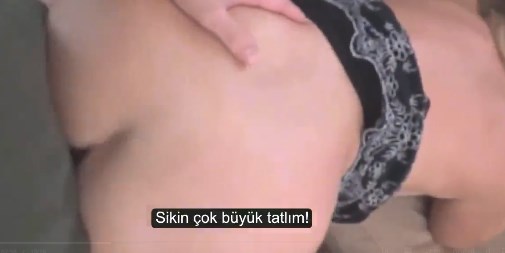 Yardım İsteyen Üvey Annesini Sikti Türkçe Altyazılı porno